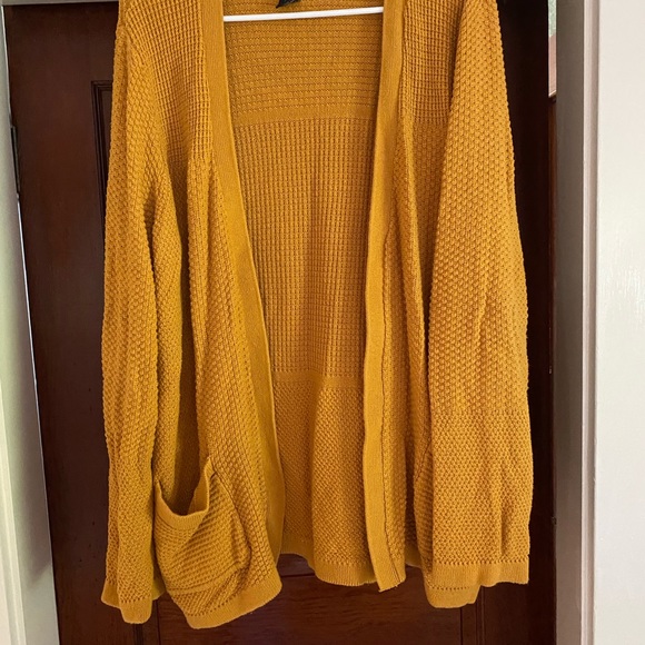 Xl cardigan - Picture 1 of 2